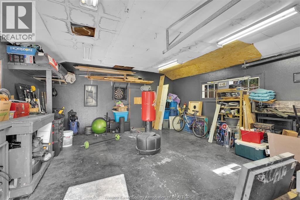 Photo 11 of 1708 Aubin, Windsor ON