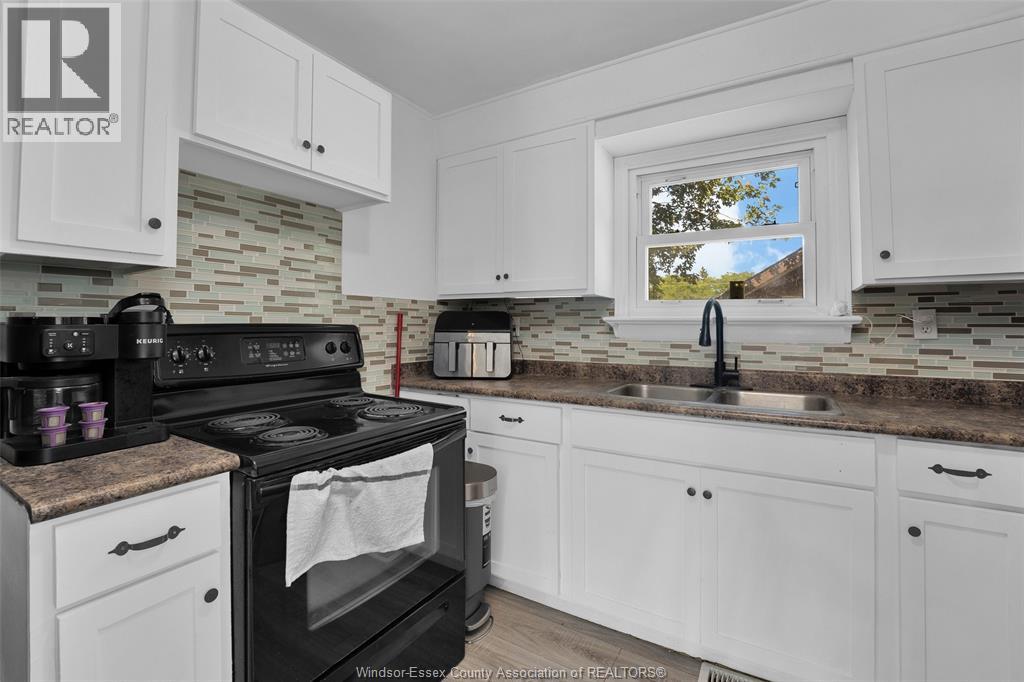 Photo 7 of 1708 Aubin, Windsor ON