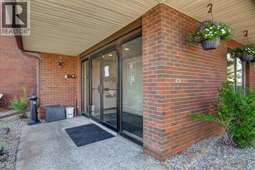 Single Family House for Sale in   Patterson Hill SW Patterson Calgary 