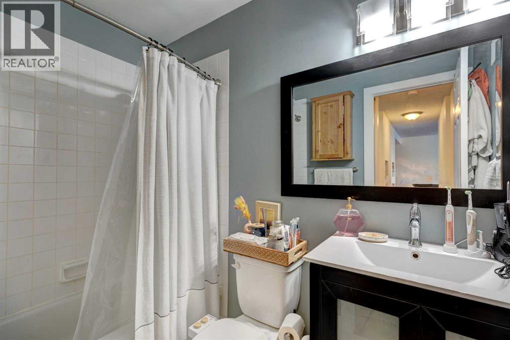 Single Family House for Sale in   Patterson Hill SW Patterson Calgary 