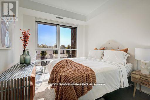 Photo 1 of 301 3 Southvale Drive, Toronto ON