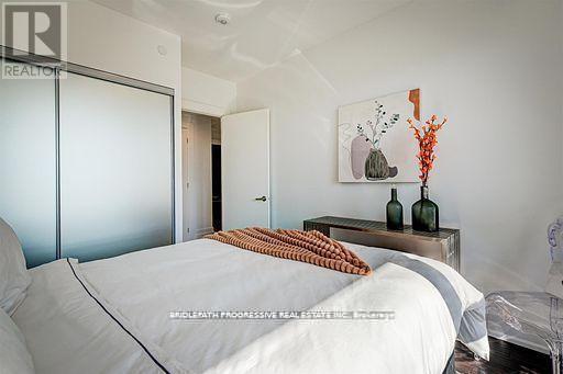 Photo 18 of 301 3 Southvale Drive, Toronto ON