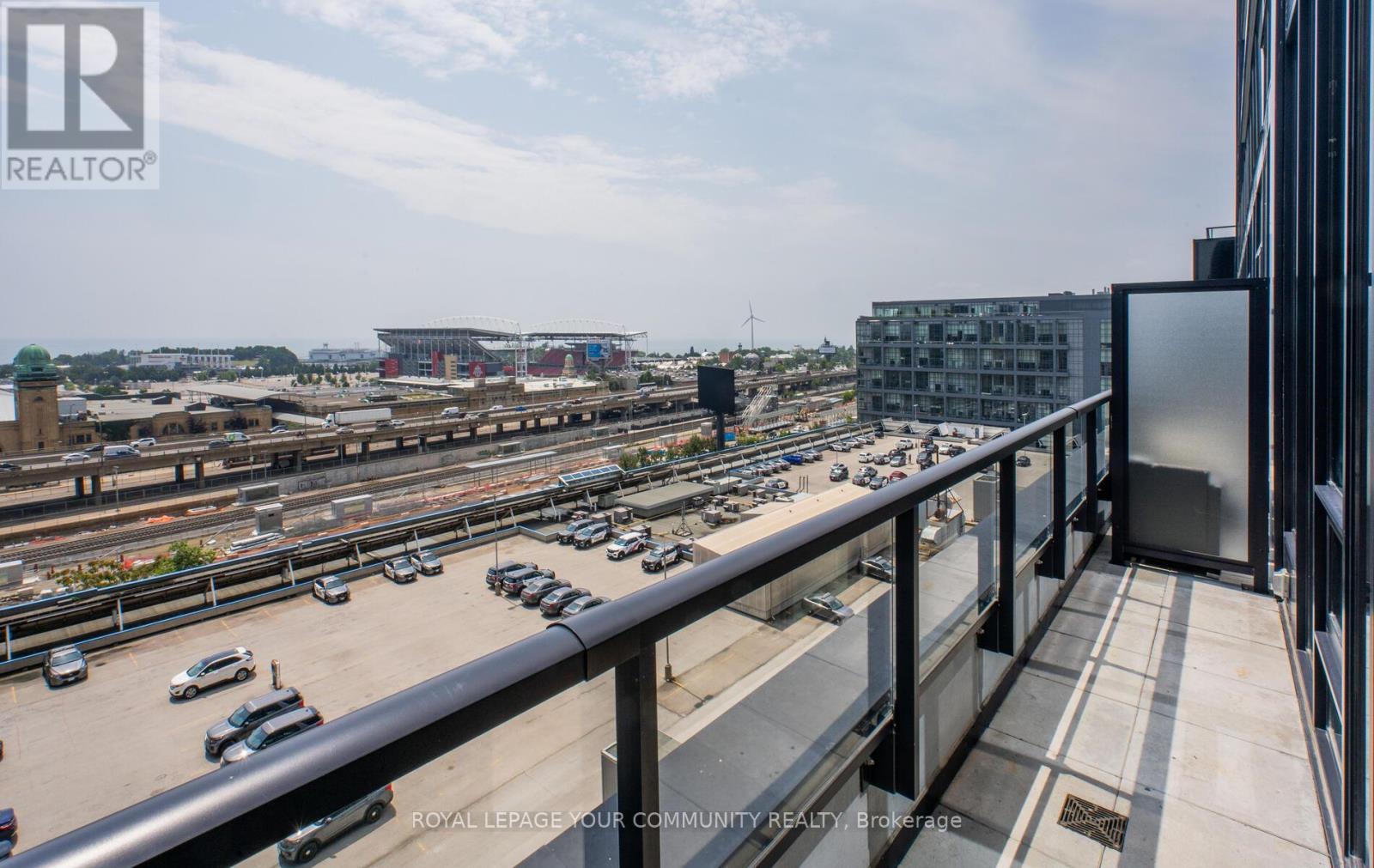 Photo 23 of 811 135 East Liberty Street, Toronto ON