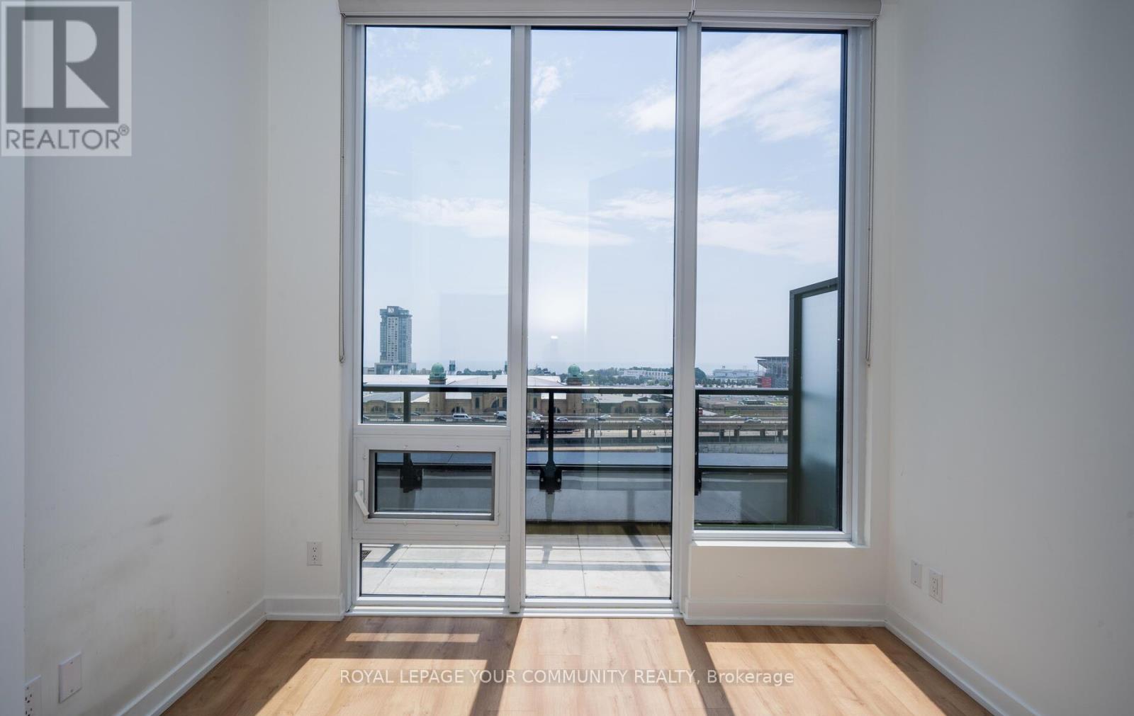 Photo 14 of 811 135 East Liberty Street, Toronto ON