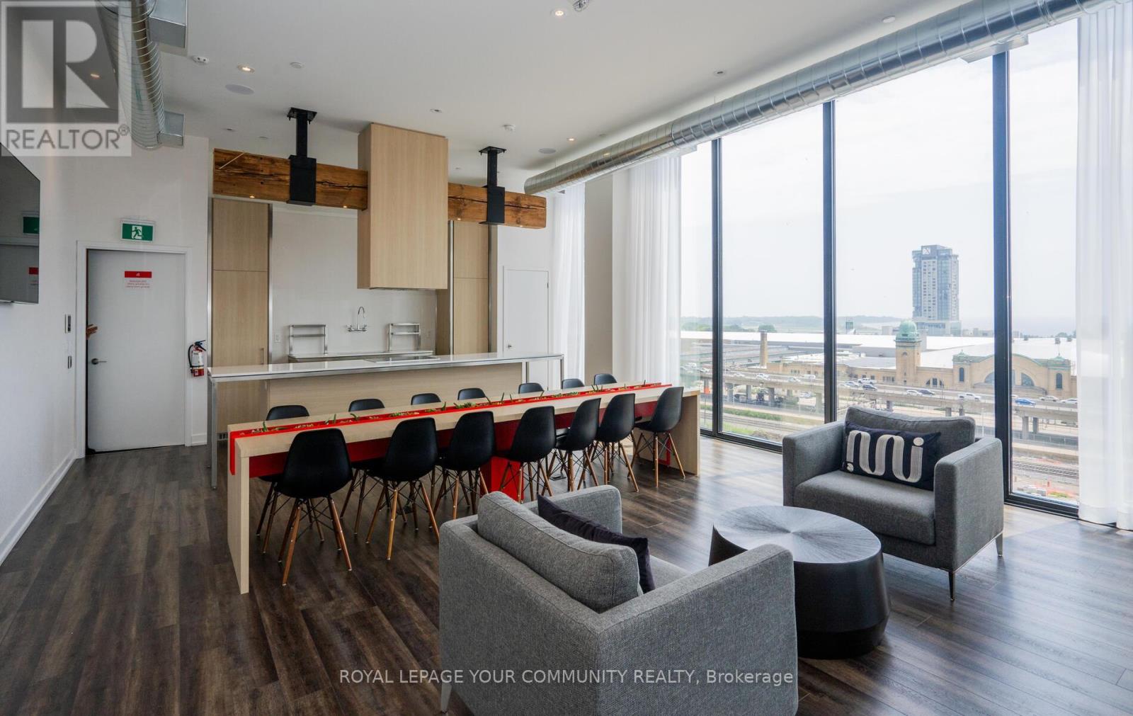 Photo 29 of 811 135 East Liberty Street, Toronto ON