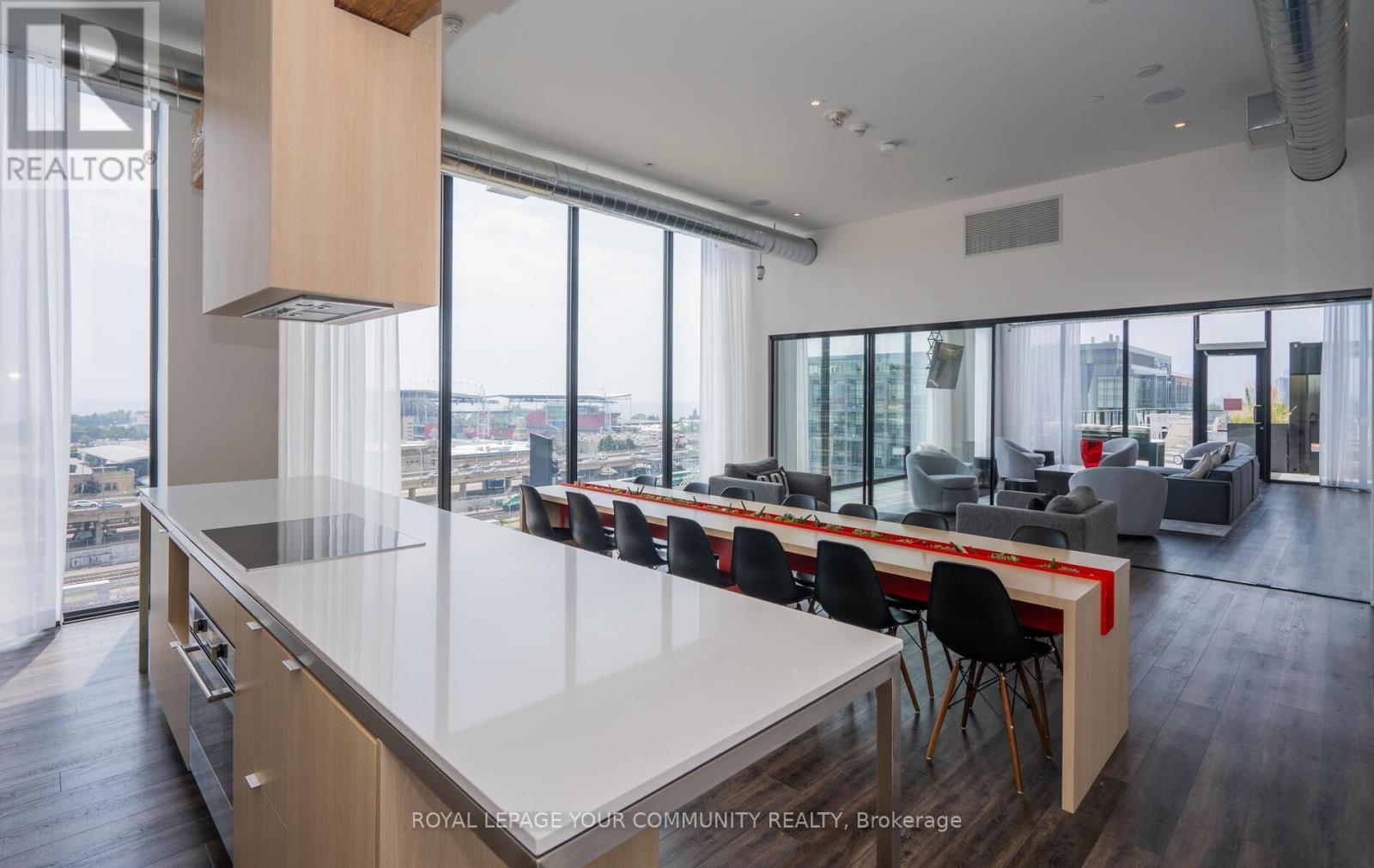Photo 30 of 811 135 East Liberty Street, Toronto ON
