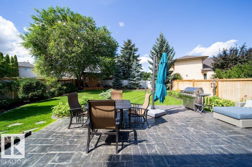 Photo 11 of 15420 64 St Nw, Edmonton AB