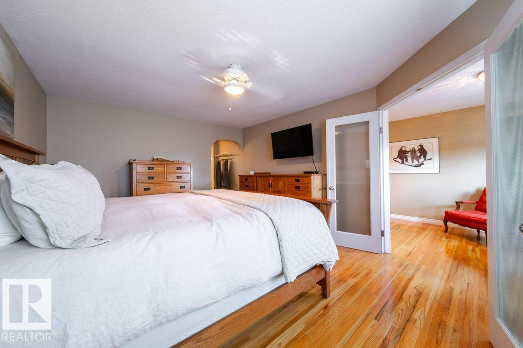 Photo 6 of 15420 64 St Nw, Edmonton AB