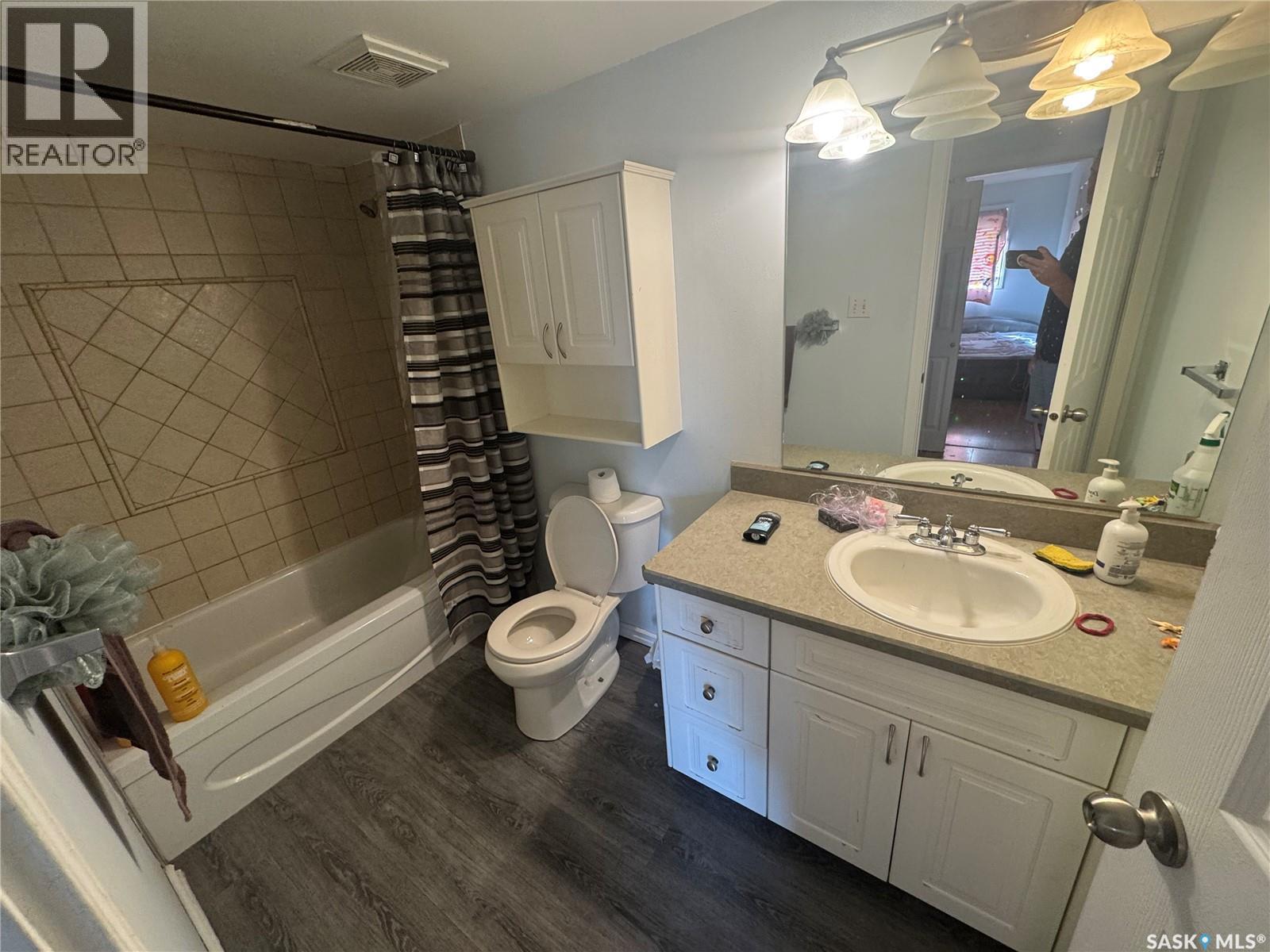 Photo 14 of 204 365 Kingsmere Boulevard, Saskatoon SK