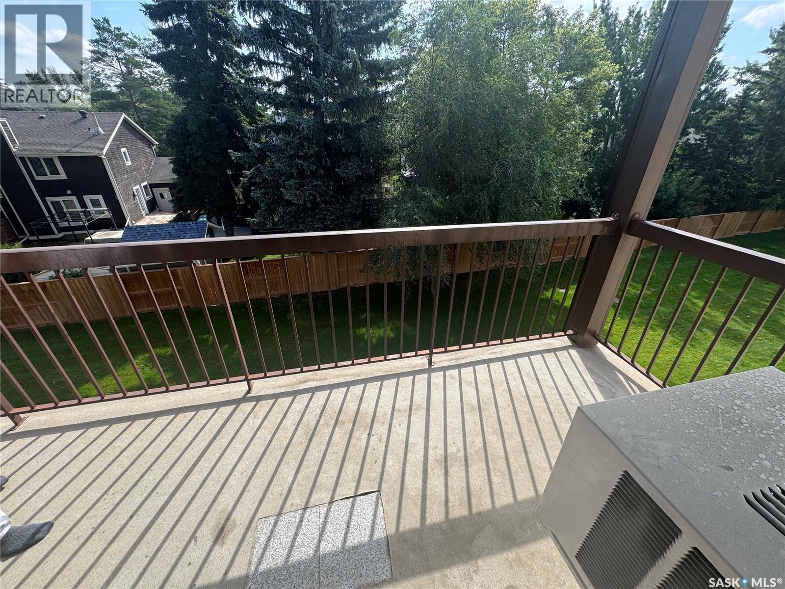 Photo 9 of 204 365 Kingsmere Boulevard, Saskatoon SK