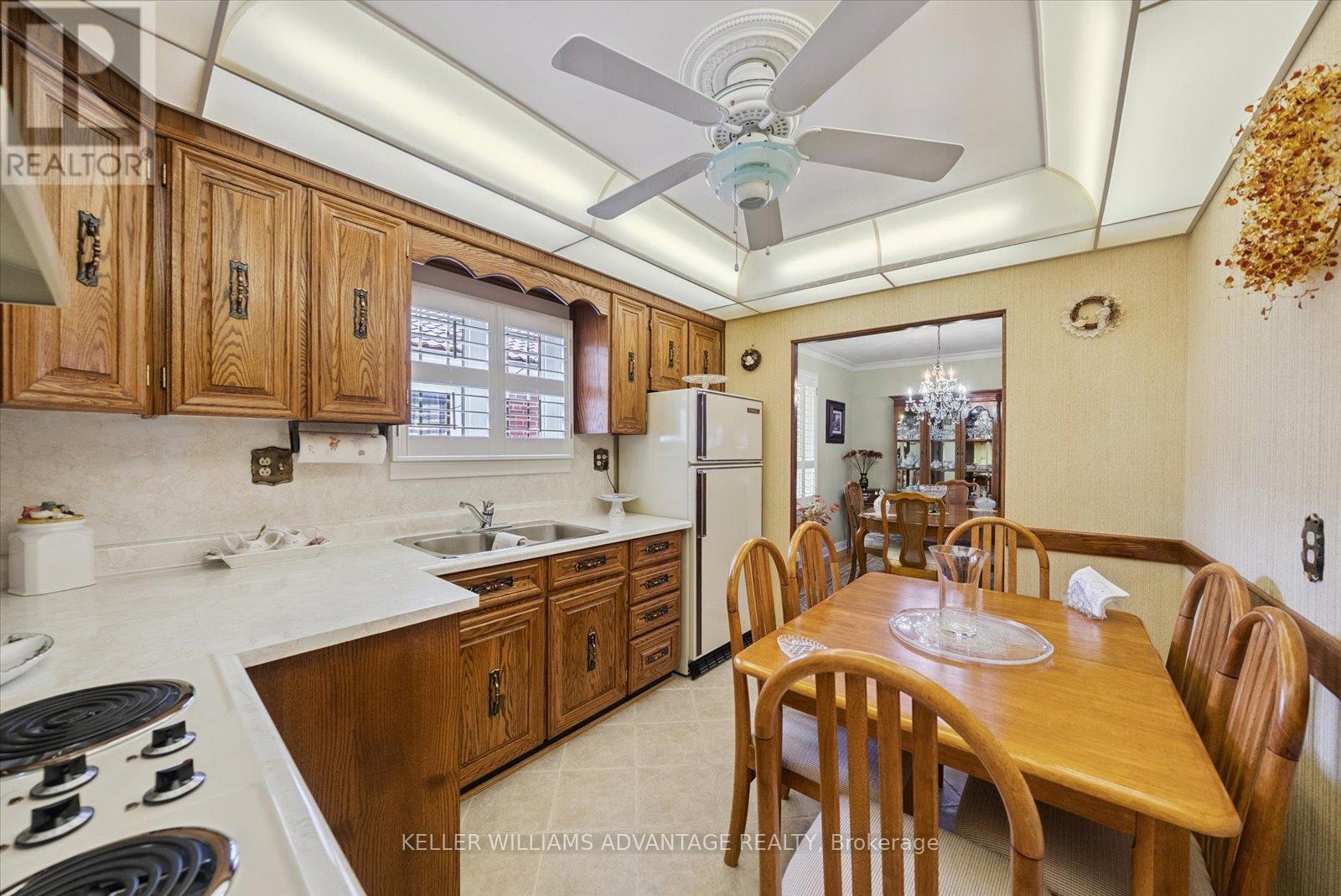 Photo 14 of 1 Montvale Drive, Toronto ON