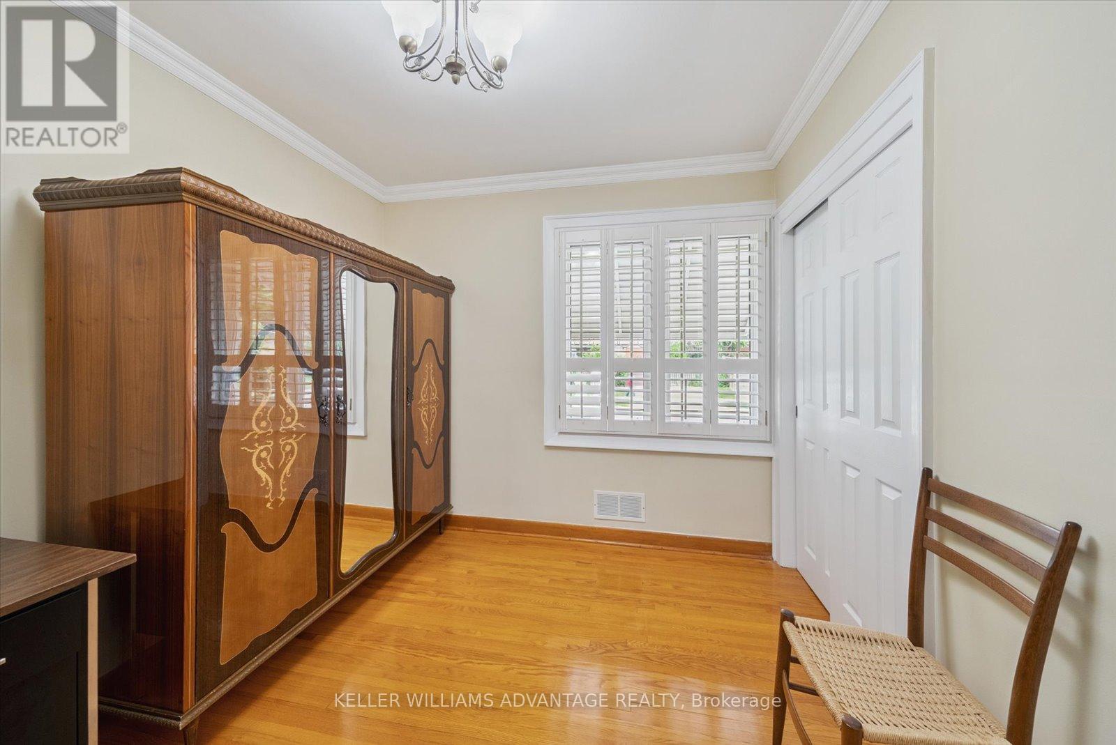 Photo 34 of 1 Montvale Drive, Toronto ON