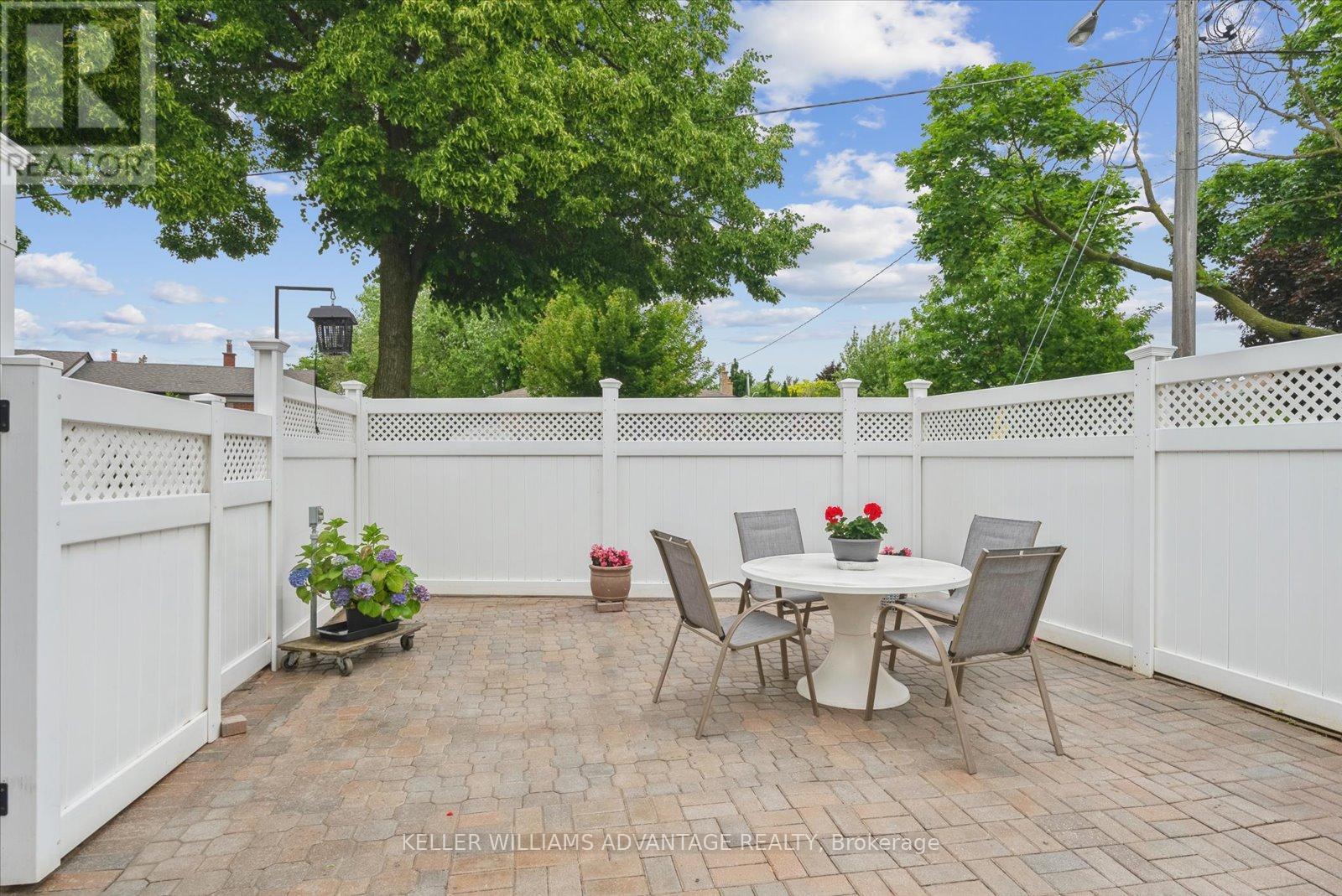 Photo 30 of 1 Montvale Drive, Toronto ON
