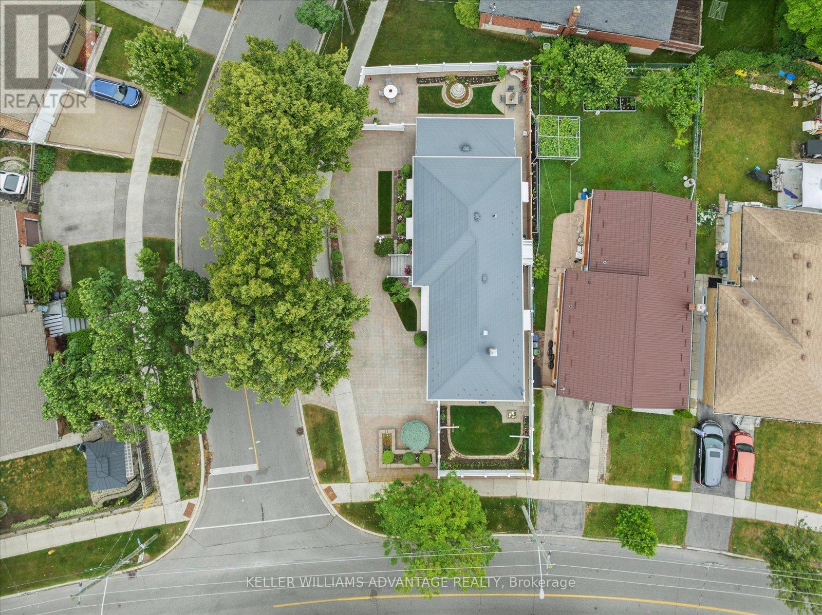 Photo 22 of 1 Montvale Drive, Toronto ON
