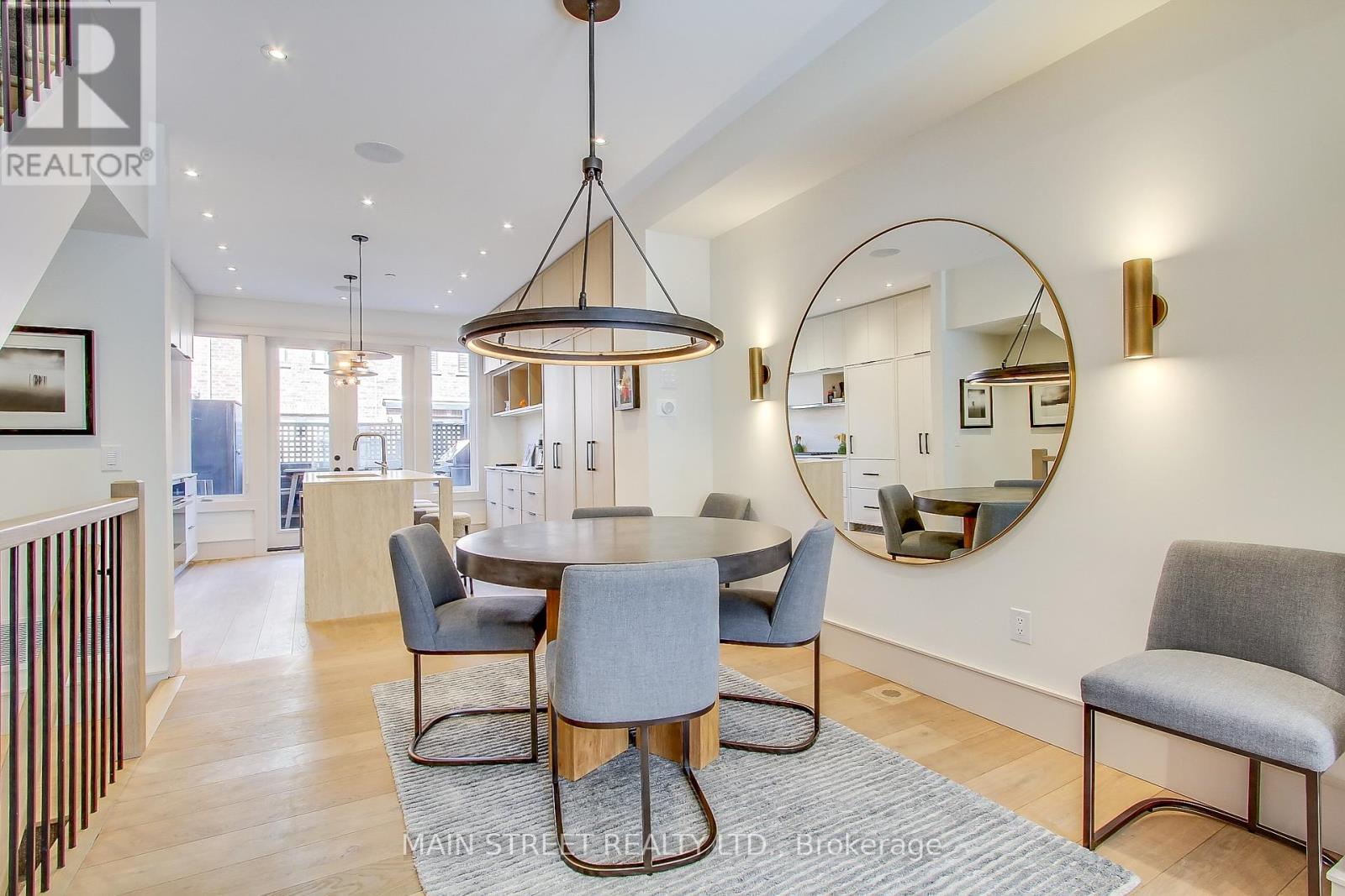 Photo 14 of 27 12 Powseland Crescent, Vaughan ON