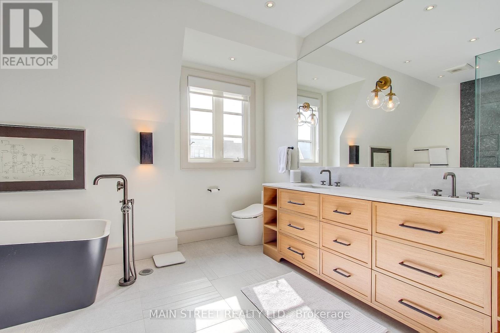 Photo 37 of 27 12 Powseland Crescent, Vaughan ON