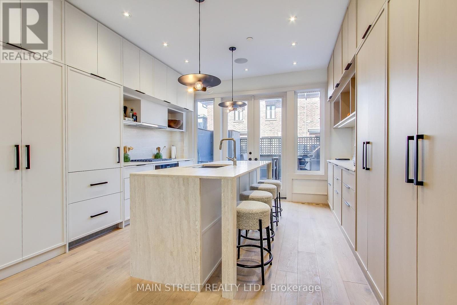 Photo 6 of 27 12 Powseland Crescent, Vaughan ON