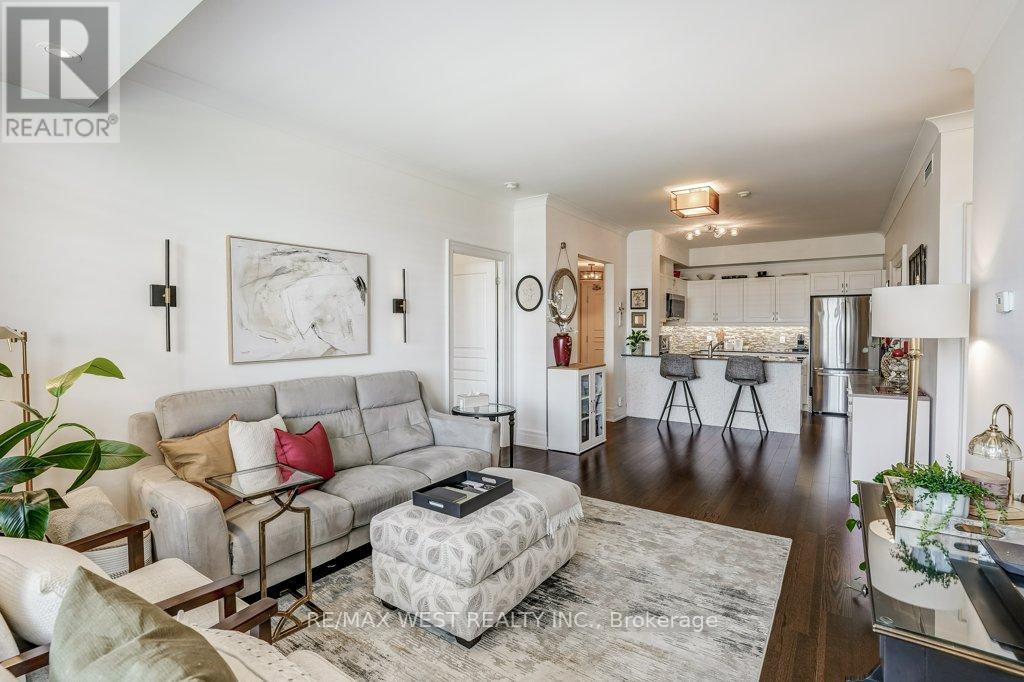 Photo 39 of 404 35 Baker Hill Boulevard, Whitchurchstouffville ON