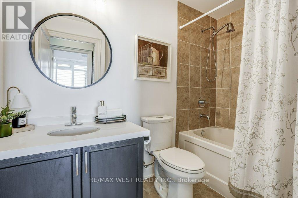 Photo 21 of 404 35 Baker Hill Boulevard, Whitchurchstouffville ON