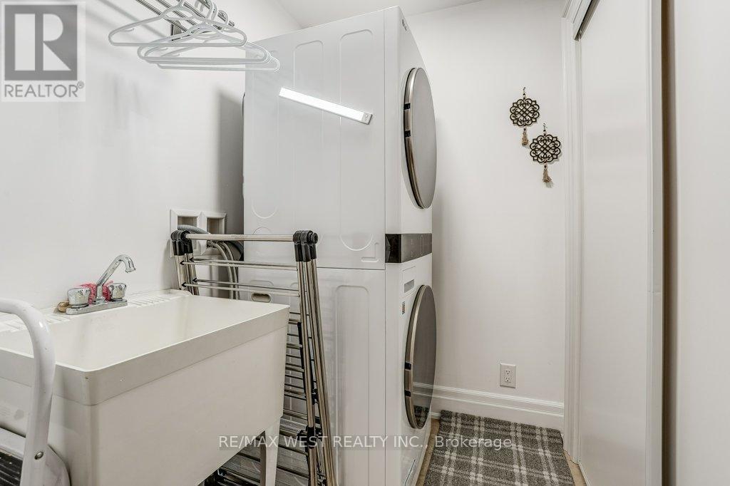 Photo 14 of 404 35 Baker Hill Boulevard, Whitchurchstouffville ON