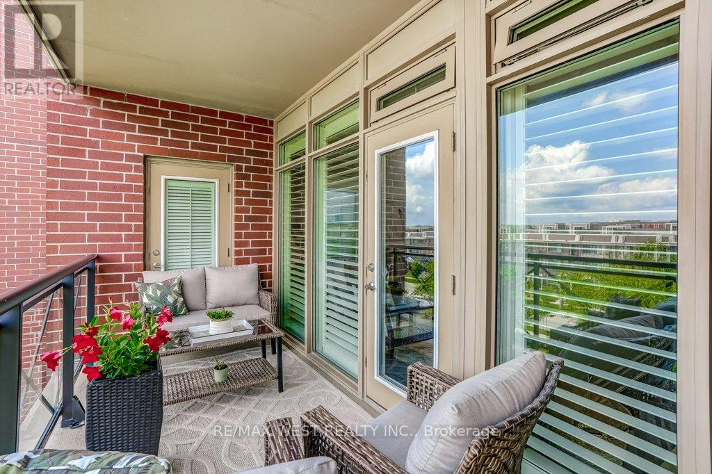 Photo 6 of 404 35 Baker Hill Boulevard, Whitchurchstouffville ON