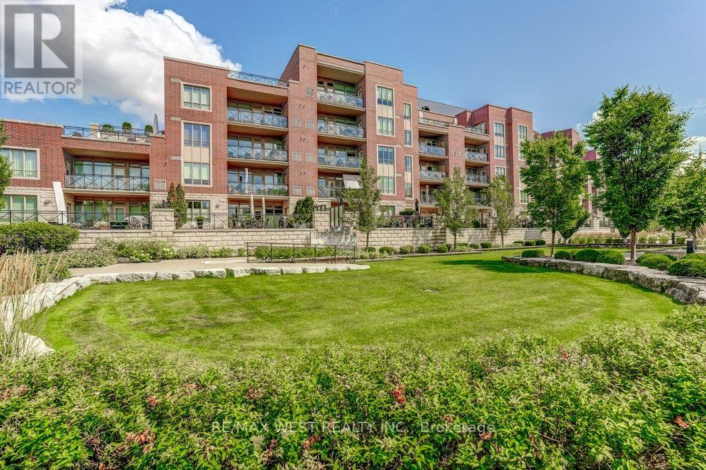 Photo 18 of 404 35 Baker Hill Boulevard, Whitchurchstouffville ON