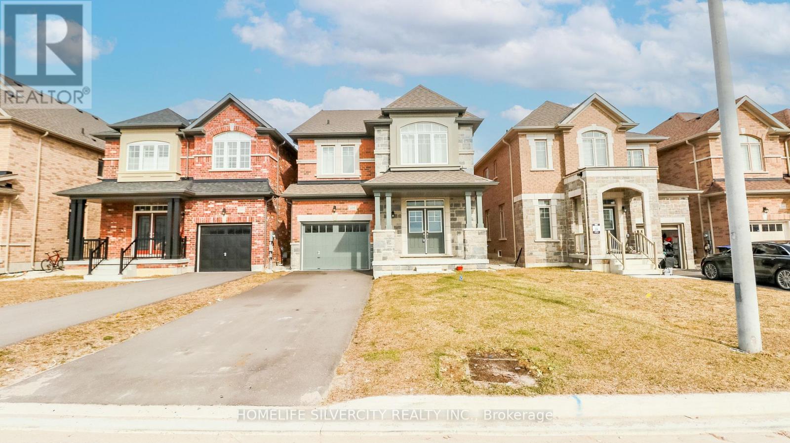 Photo 21 of 2201 Lozenby Street, Innisfil ON