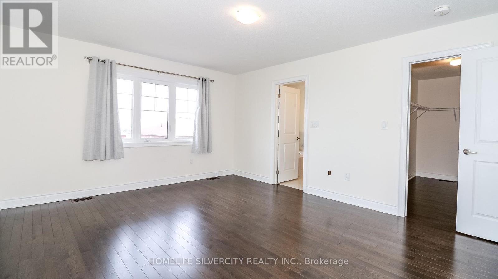 Photo 15 of 2201 Lozenby Street, Innisfil ON