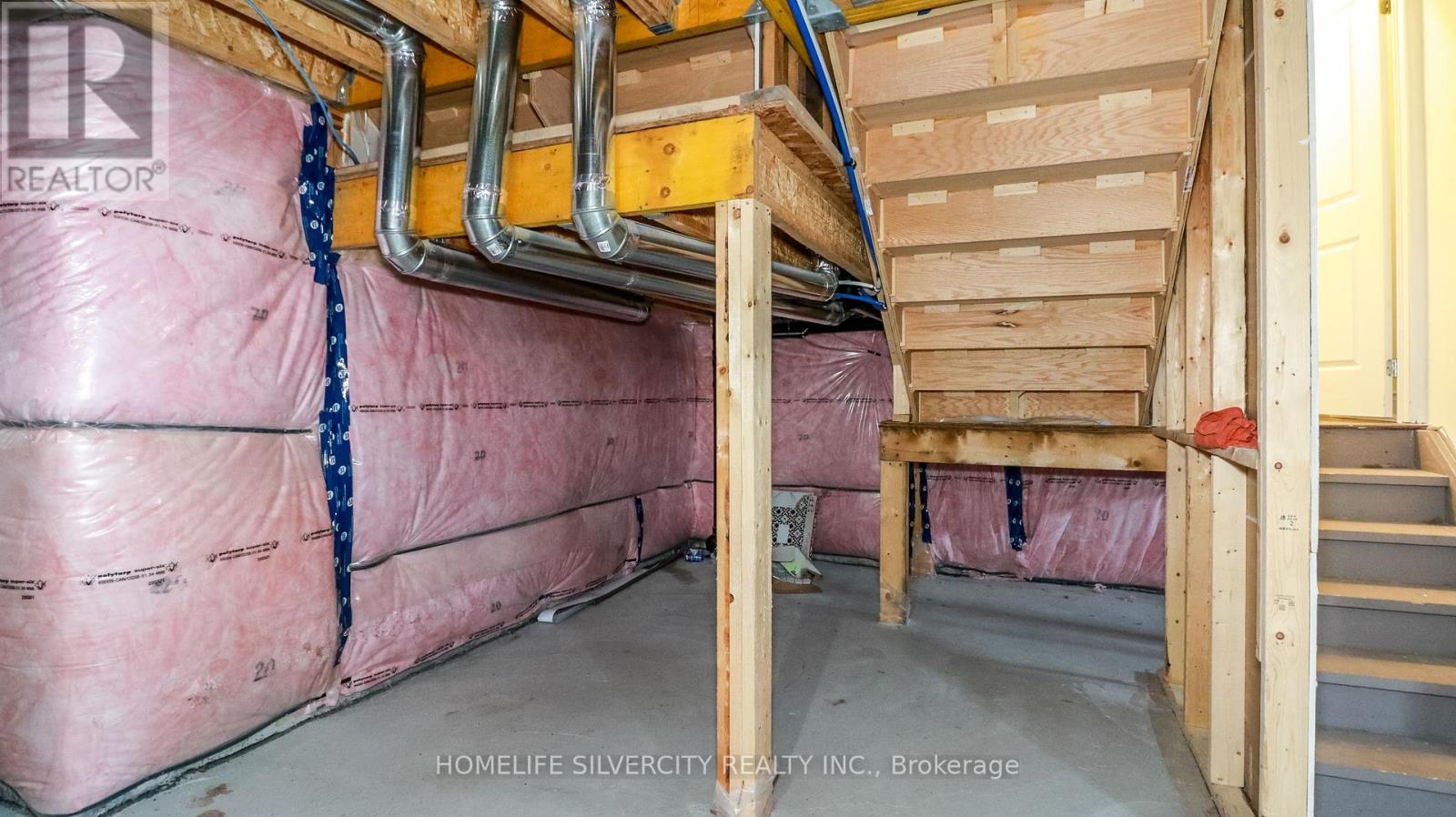 Photo 13 of 2201 Lozenby Street, Innisfil ON
