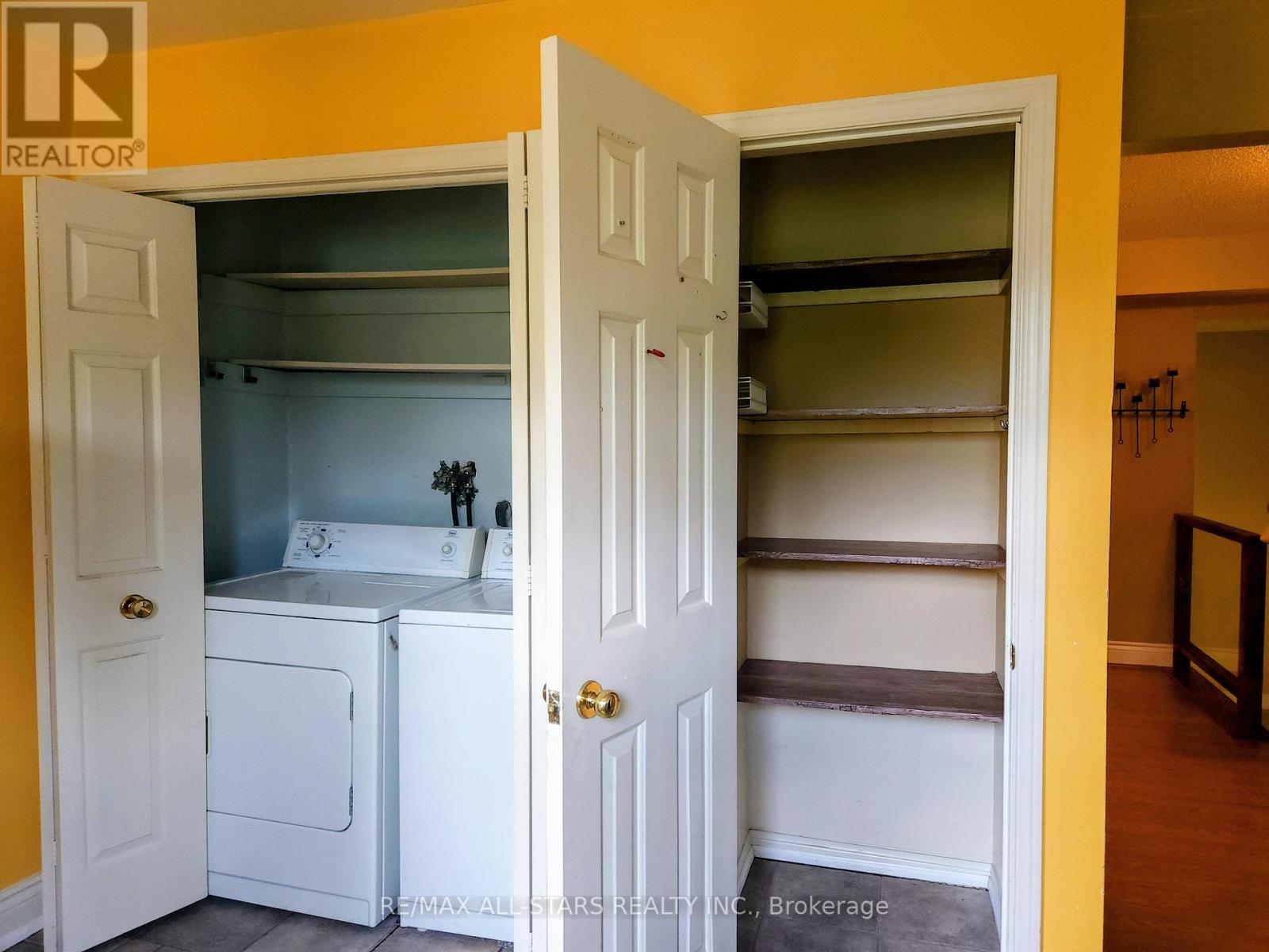 Photo 15 of 6 Hepworth Way, Markham ON