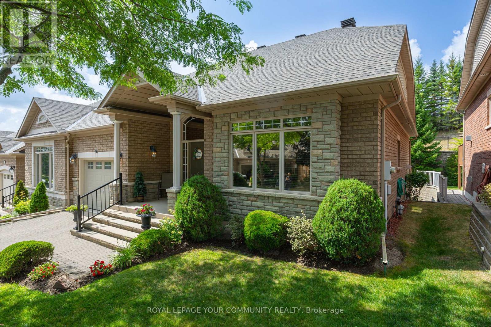 Photo 1 of 17 50 Renaissance Point, New Tecumseth ON