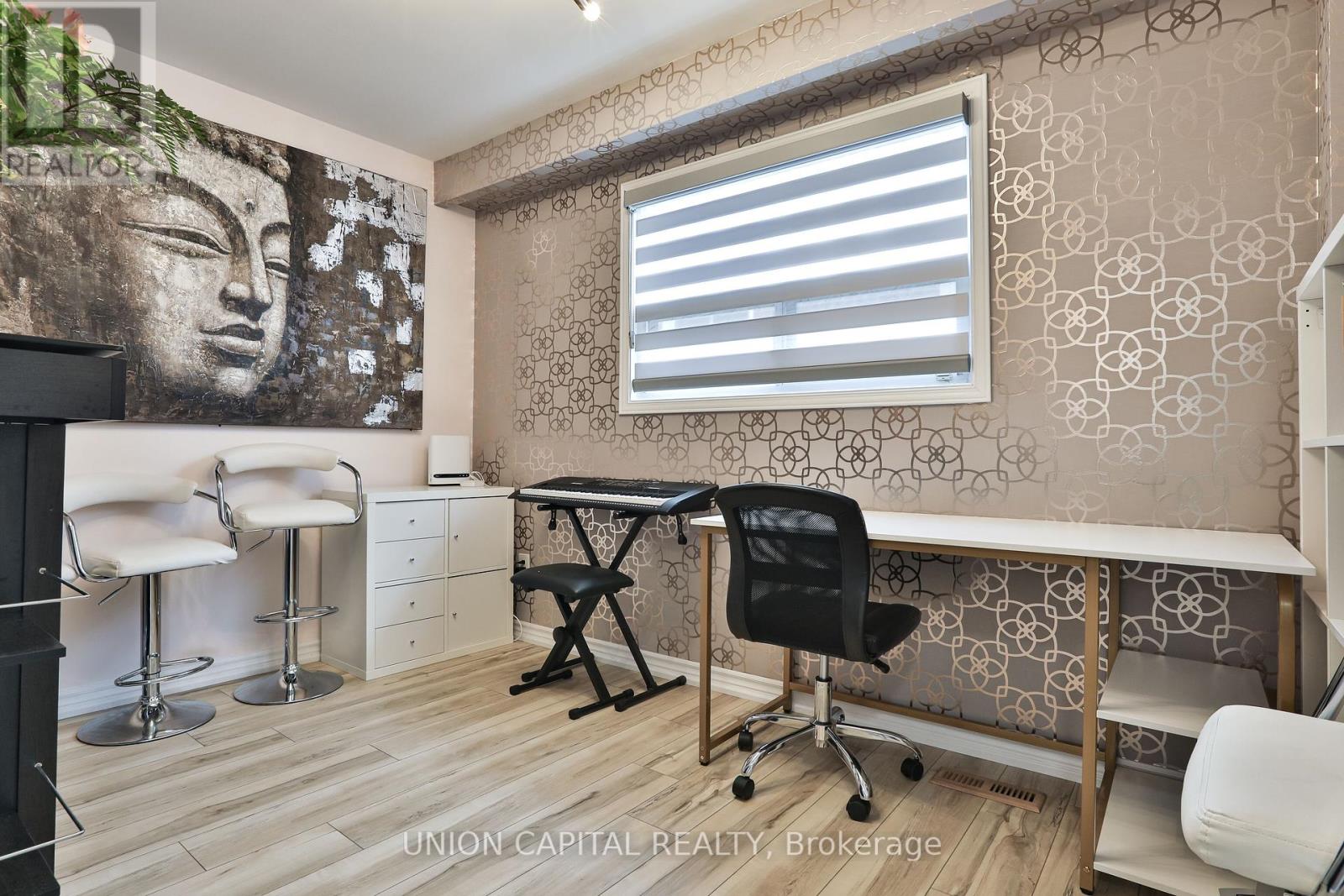 Photo 35 of 21 Avon Crescent, Vaughan ON