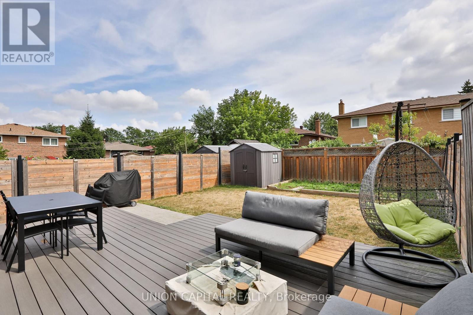 Photo 38 of 21 Avon Crescent, Vaughan ON