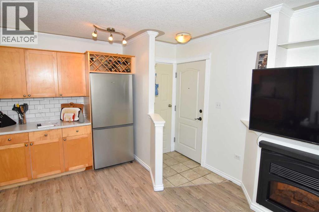 Single Family House for Sale in    Avenue NE Crescent Heights Calgary 