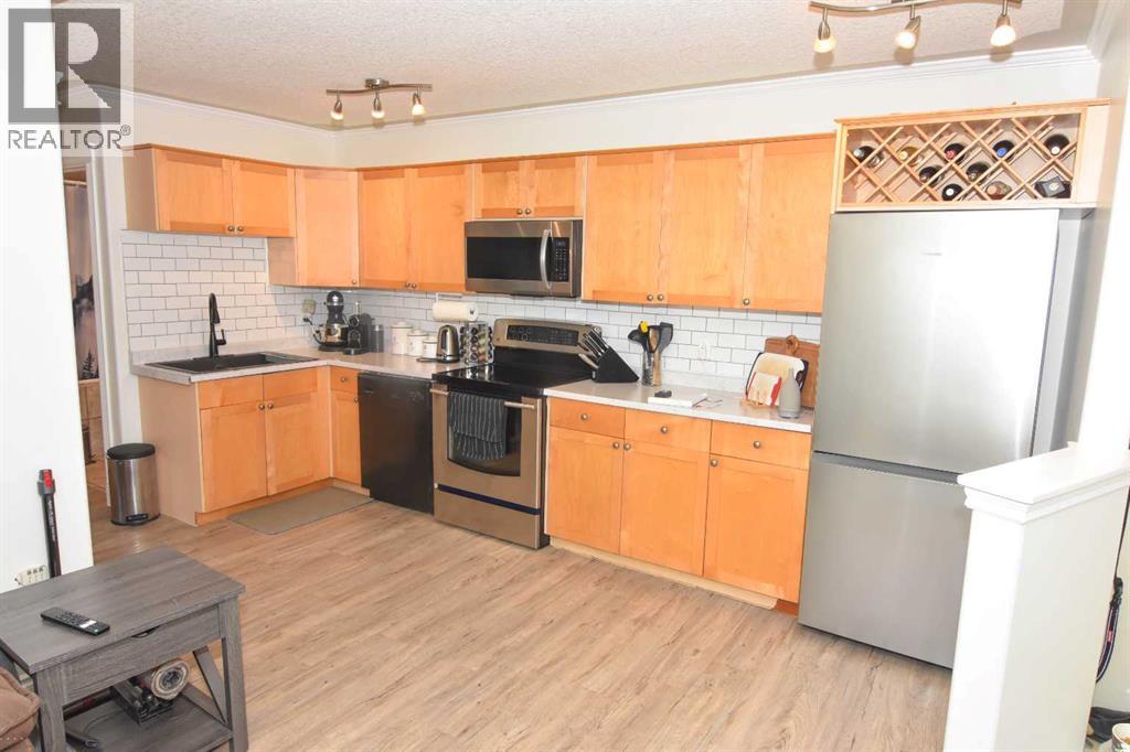 Single Family House for Sale in    Avenue NE Crescent Heights Calgary 