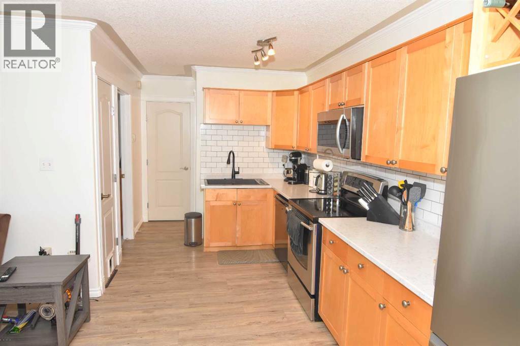 Single Family House for Sale in    Avenue NE Crescent Heights Calgary 