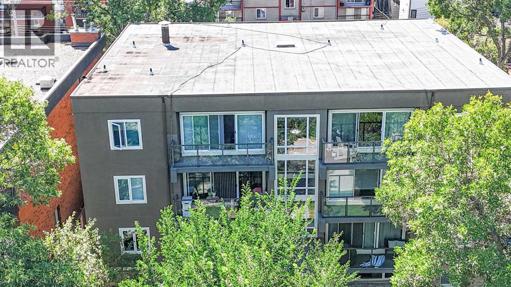 Single Family House for Sale in    Avenue NE Crescent Heights Calgary 
