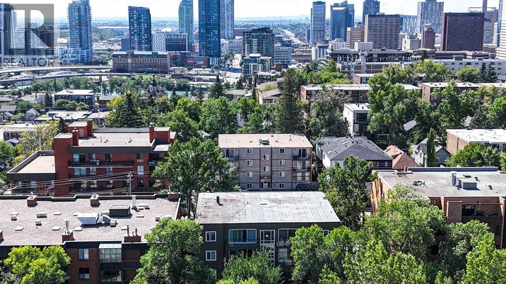 Single Family House for Sale in    Avenue NE Crescent Heights Calgary 