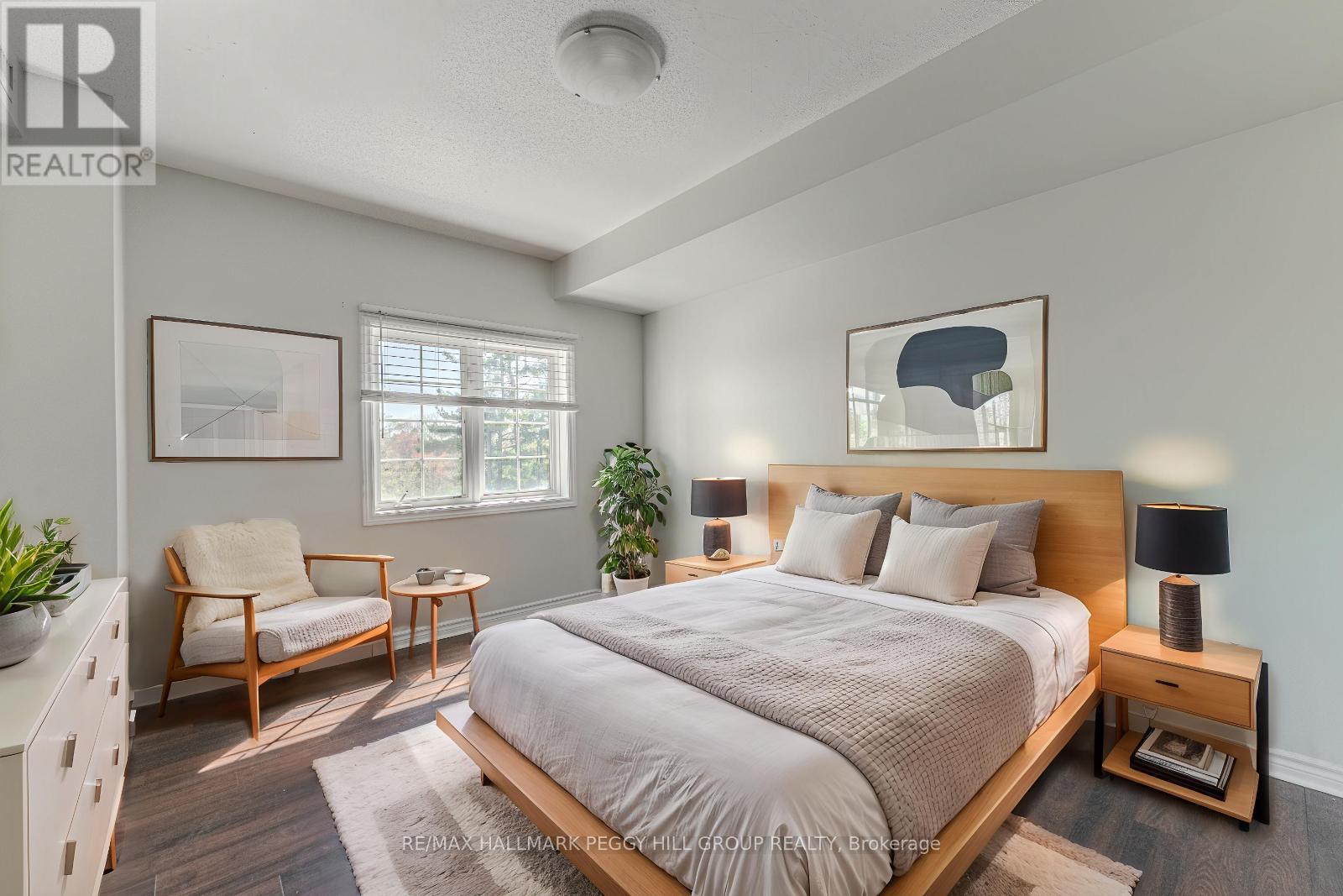 Photo 6 of 305 45 Ferndale Drive S, Barrie ON