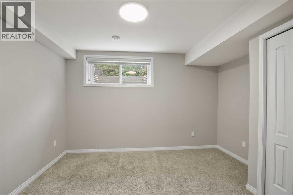 Photo 23 of 5531 52 Avenueclose, Innisfail AB