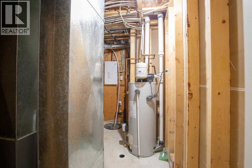 Photo 31 of 5531 52 Avenueclose, Innisfail AB