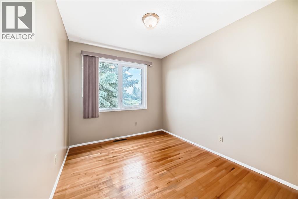 Single Family House Bi-level for Sale in  Marshall Road NE Marlborough Calgary 