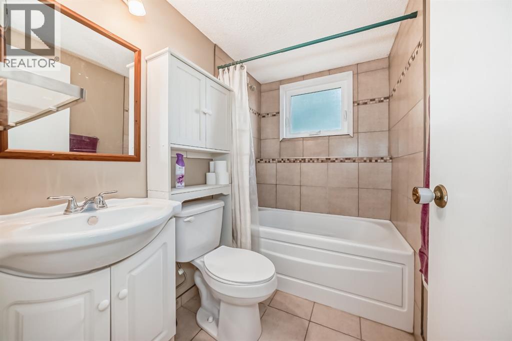 Single Family House Bi-level for Sale in  Marshall Road NE Marlborough Calgary 