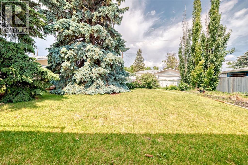 Single Family House Bi-level for Sale in  Marshall Road NE Marlborough Calgary 
