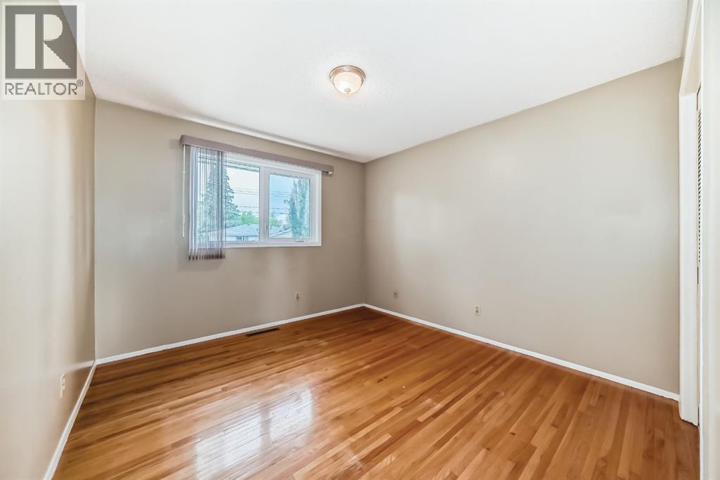 Single Family House Bi-level for Sale in  Marshall Road NE Marlborough Calgary 