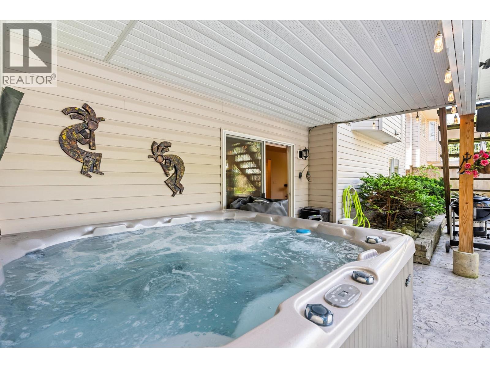 2615 LARKIN AVENUE, Port Coquitlam
