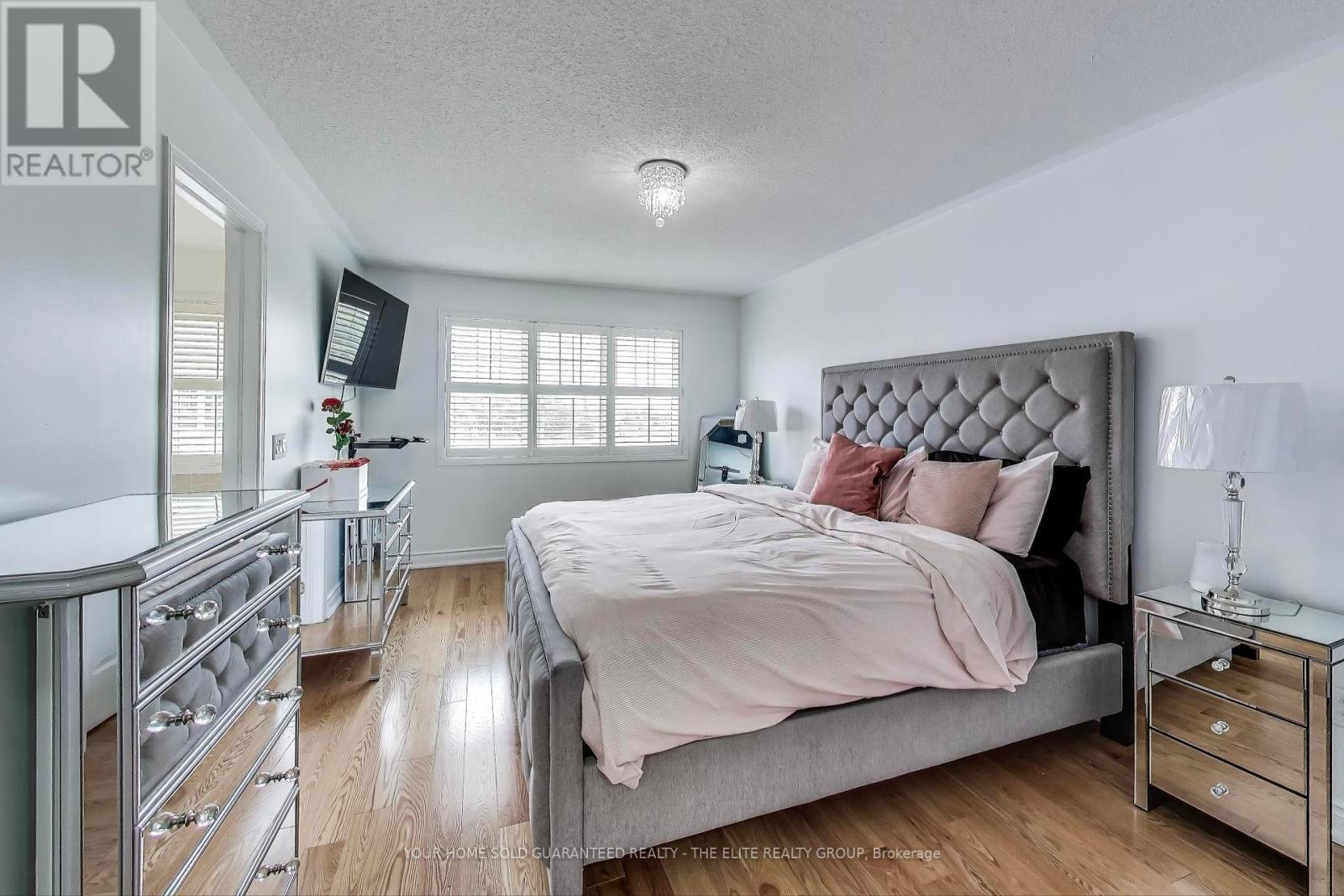 Photo 25 of 7 Lotus Street, Brampton ON