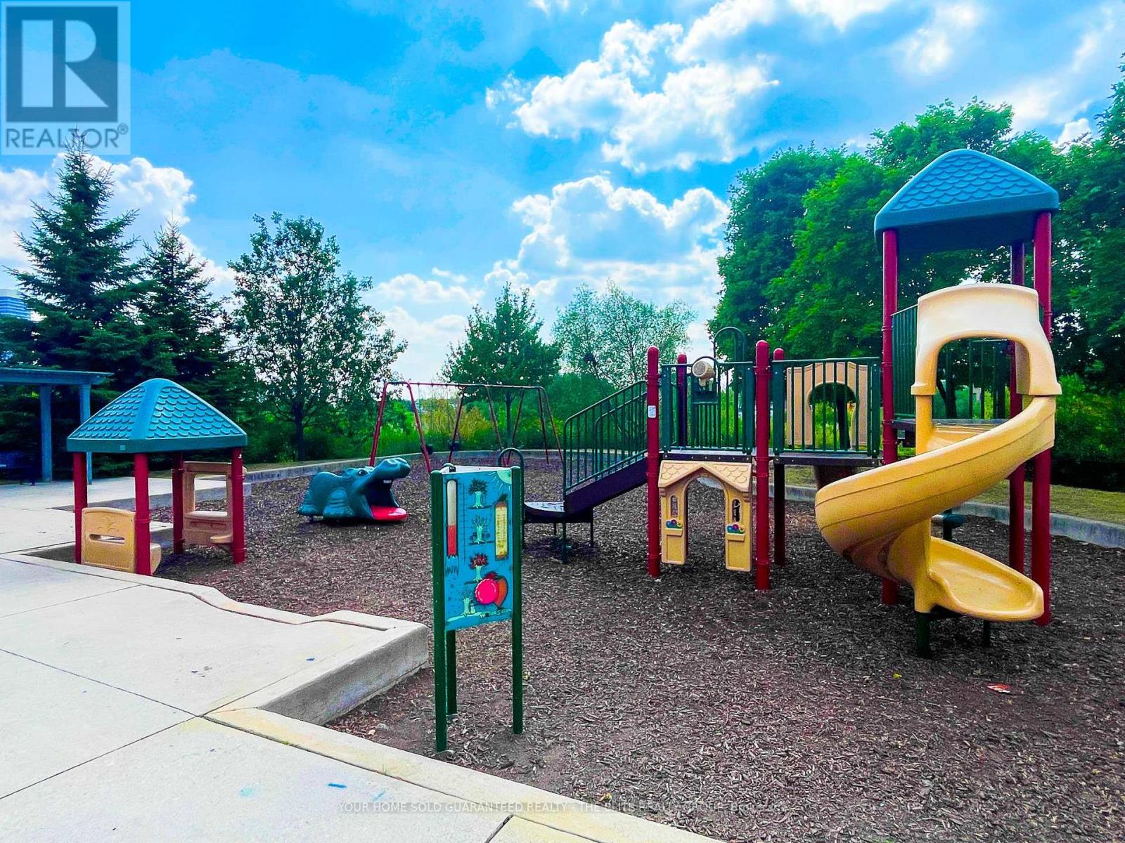 Photo 10 of 7 Lotus Street, Brampton ON