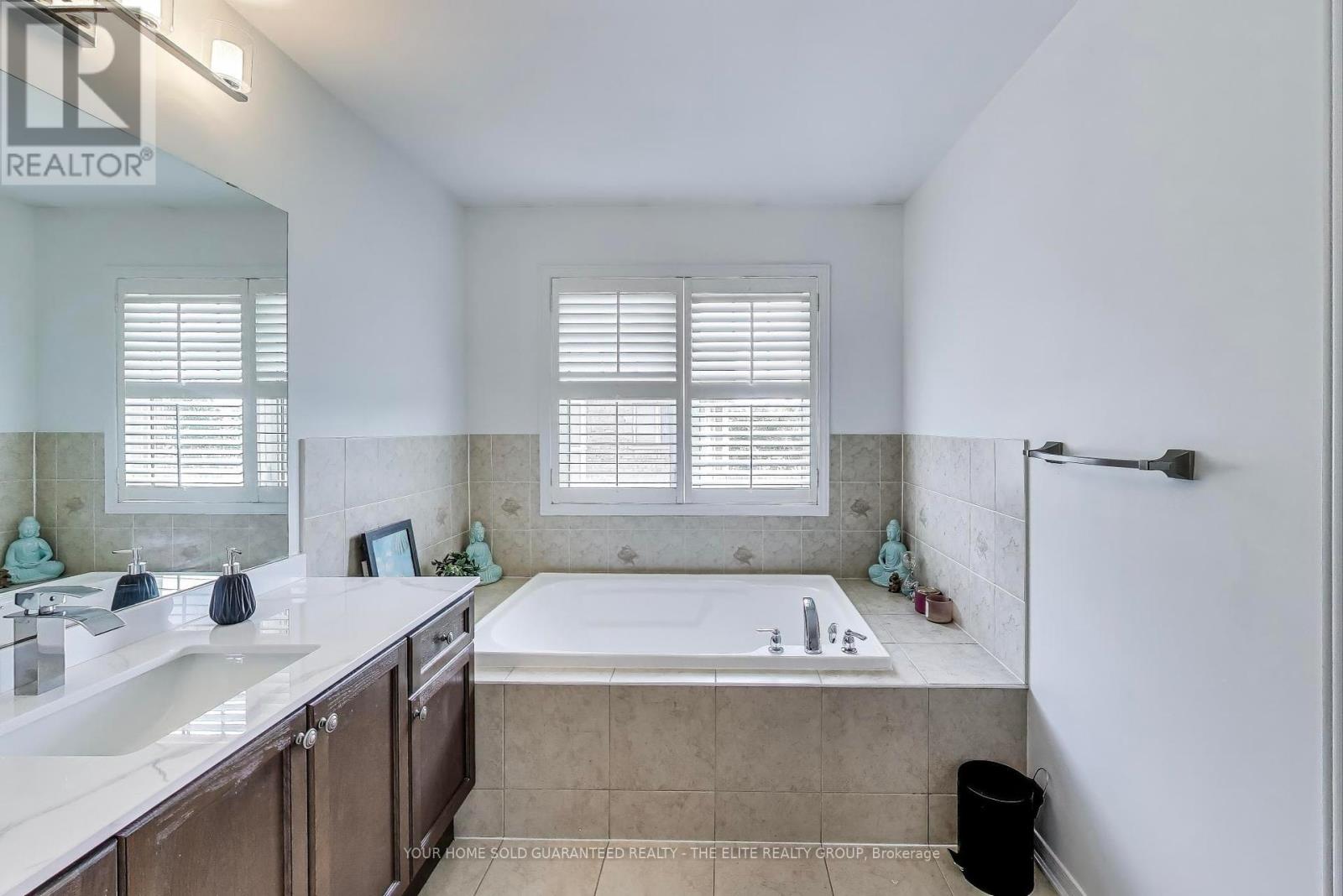 Photo 13 of 7 Lotus Street, Brampton ON