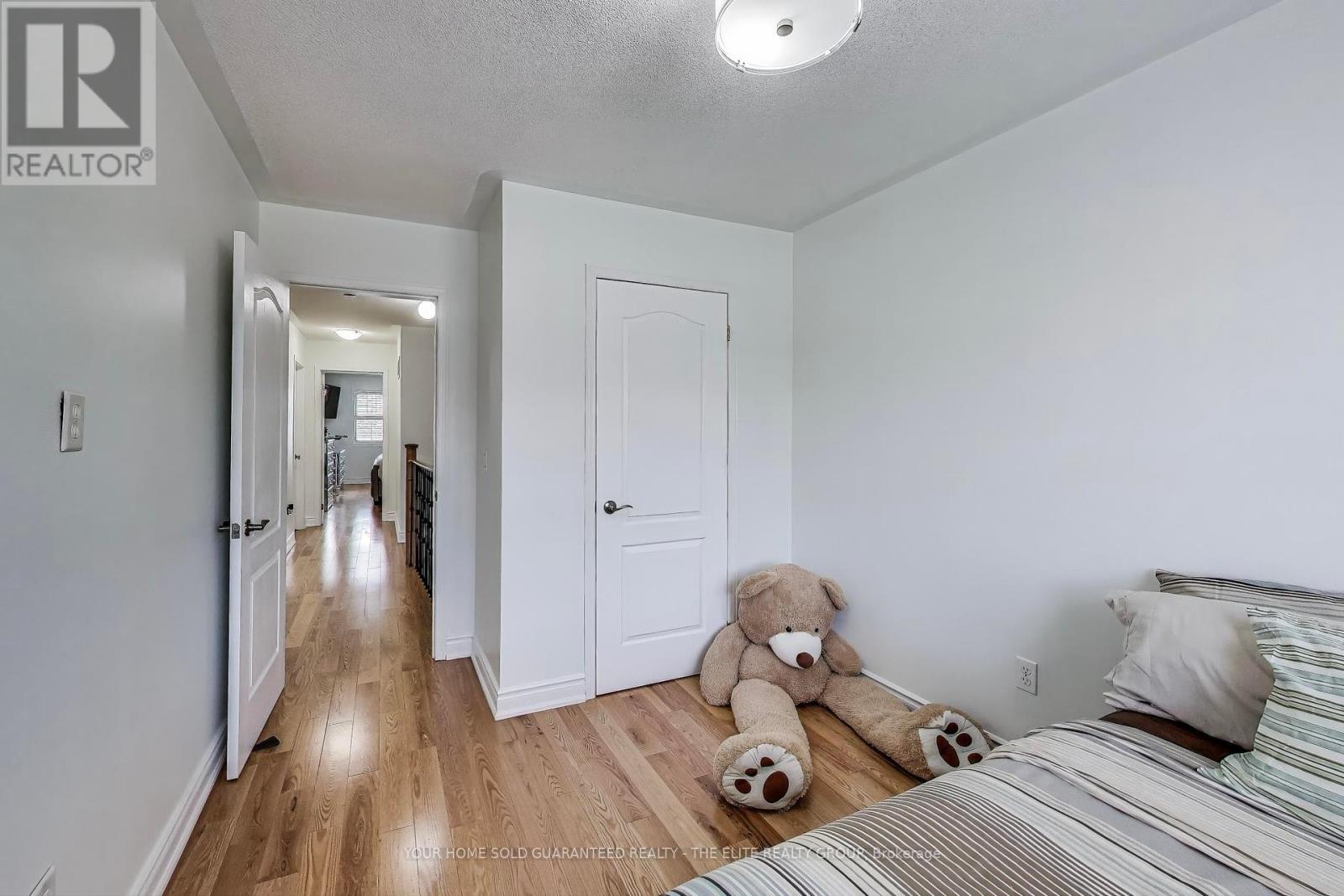 Photo 12 of 7 Lotus Street, Brampton ON